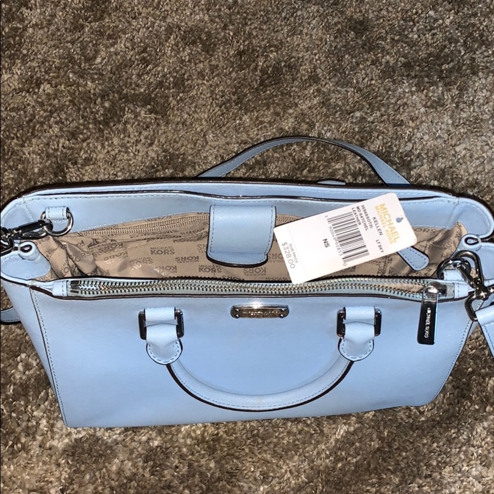 Purse - Picture 2 of 4